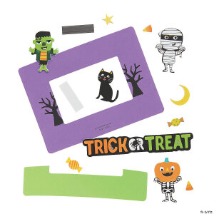 halloween-ghoul-gang-picture-frame-magnet-craft-kit-makes-12~13950345-a01